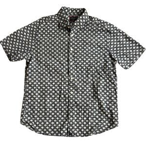 UNTUCKit Short Sleeve Button Down Medallion Print Blue & White Men Medium Cotton